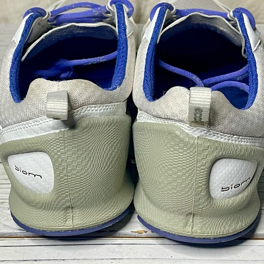 CLEAN Size 41 10-10.5 ECCO Biom Core Trainer‎ Performance Shoes White